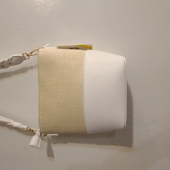 Christian Lacroix White and Tan Shoulder Bag - Picture 3 of 8